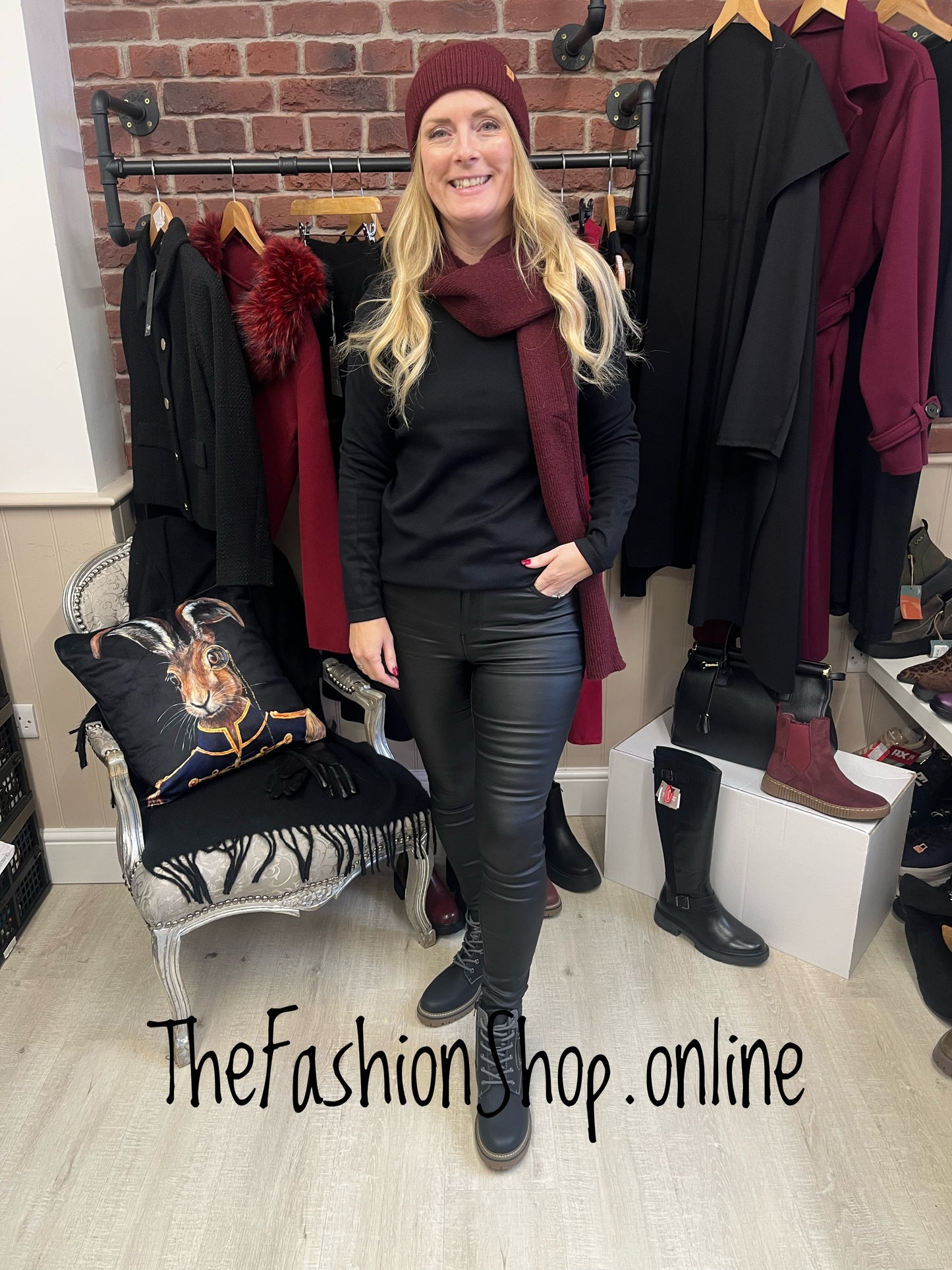 Black round neck jumper sizes 10-16