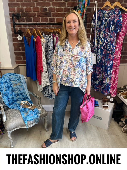 Trinny blue floral tapestry blouse 12-20
