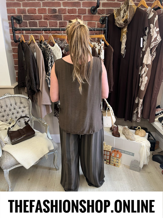 Zuri brown side tie top 8-14