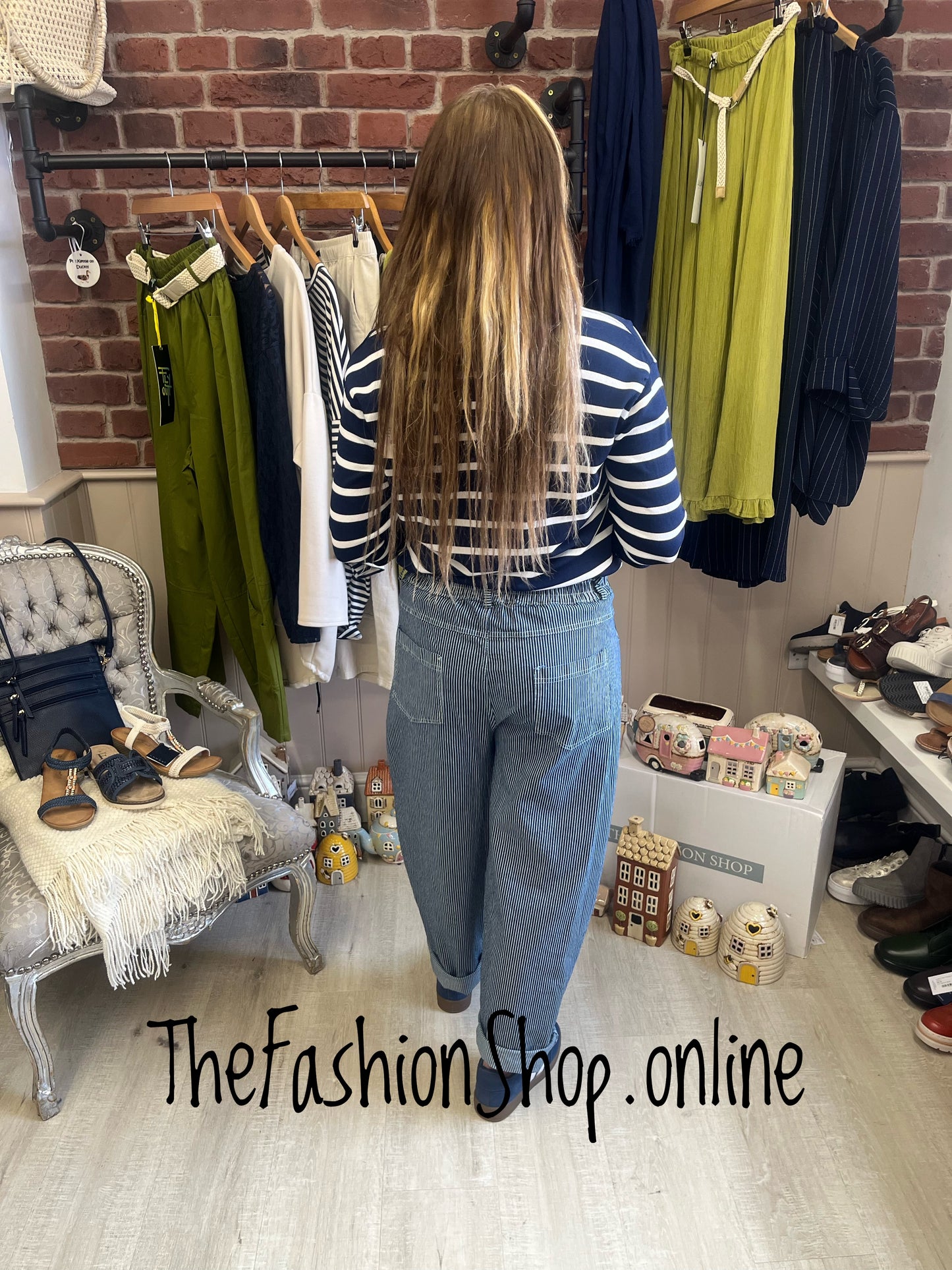 Isabella navy and white striped V neck top 8-14