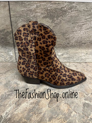 Betsy leopard print cowboy boot sizes 3-8 (36-41)