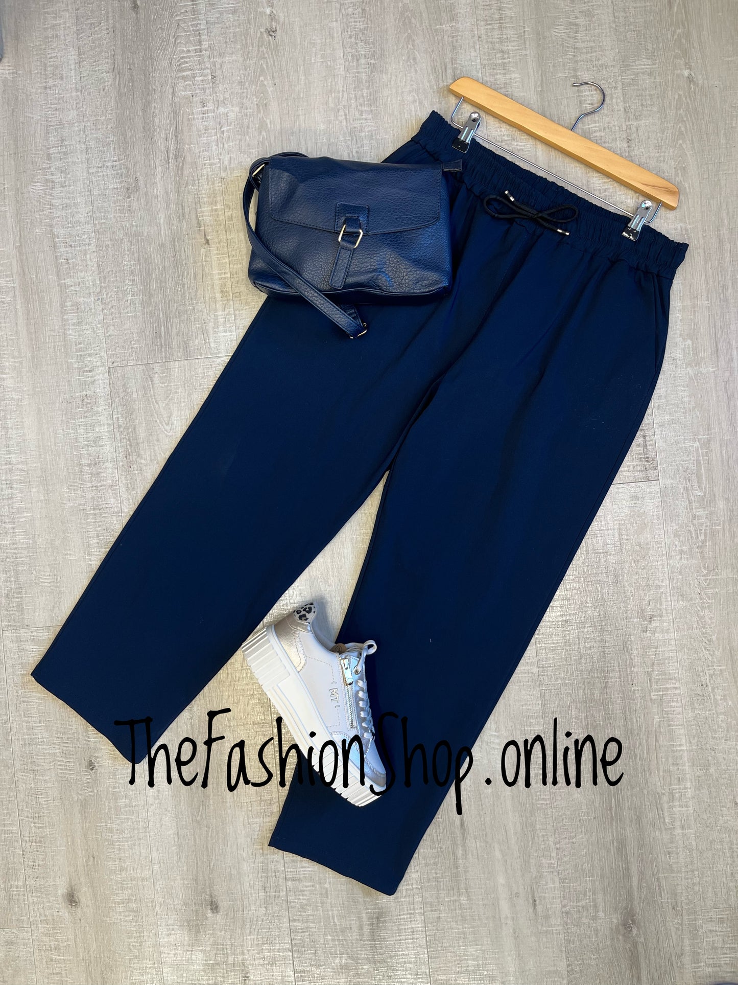 Beverley navy stretchy trousers 18-22