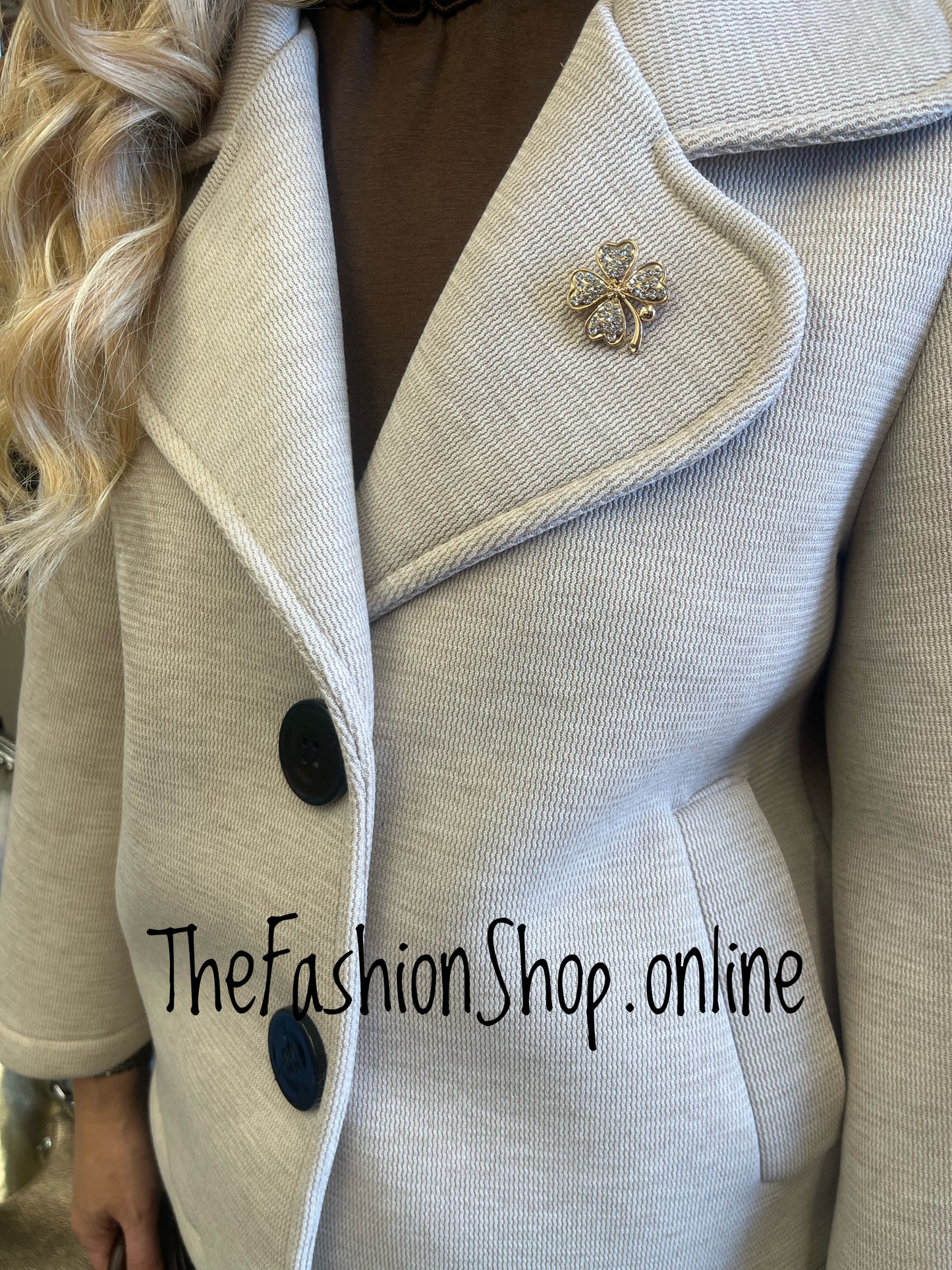 Cathy beige jacket with brooch 8-12