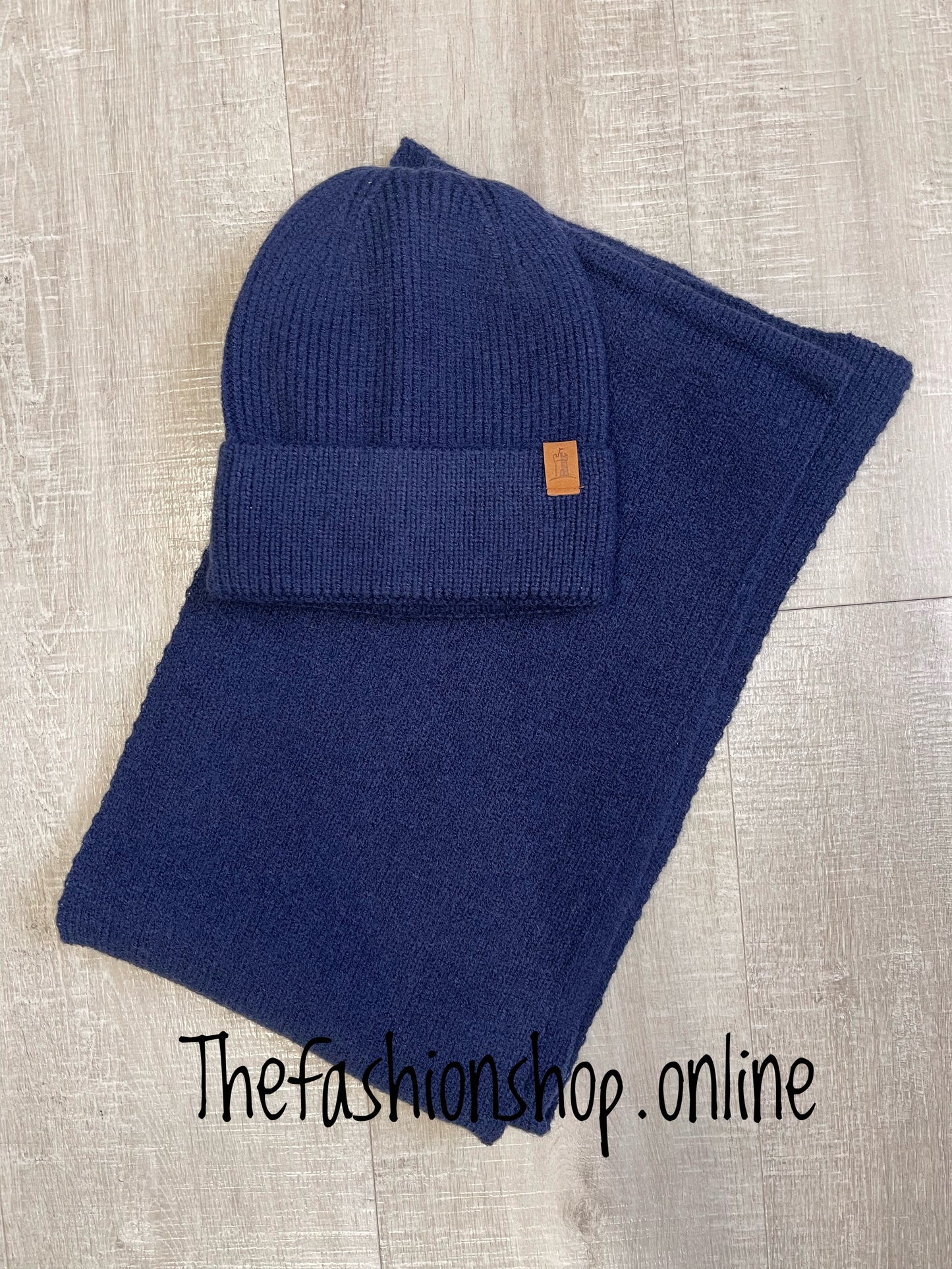 Huddy's Ribbed Scarf and Hat Gift Set - Navy