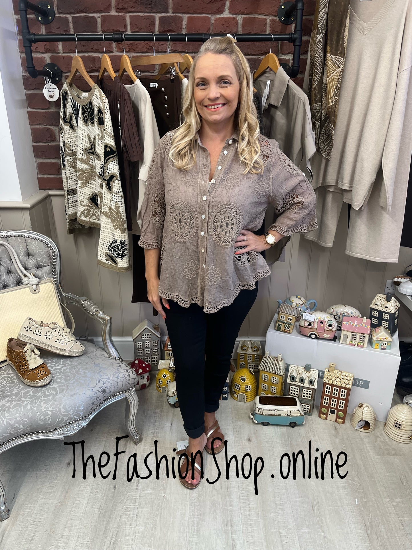 Juliet mocha cut out blouse 8-16