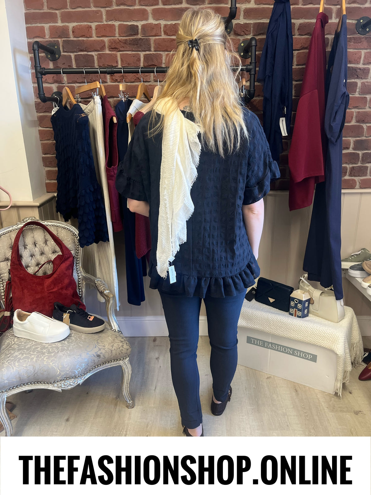 Magic Trousers in Navy 12,14,16