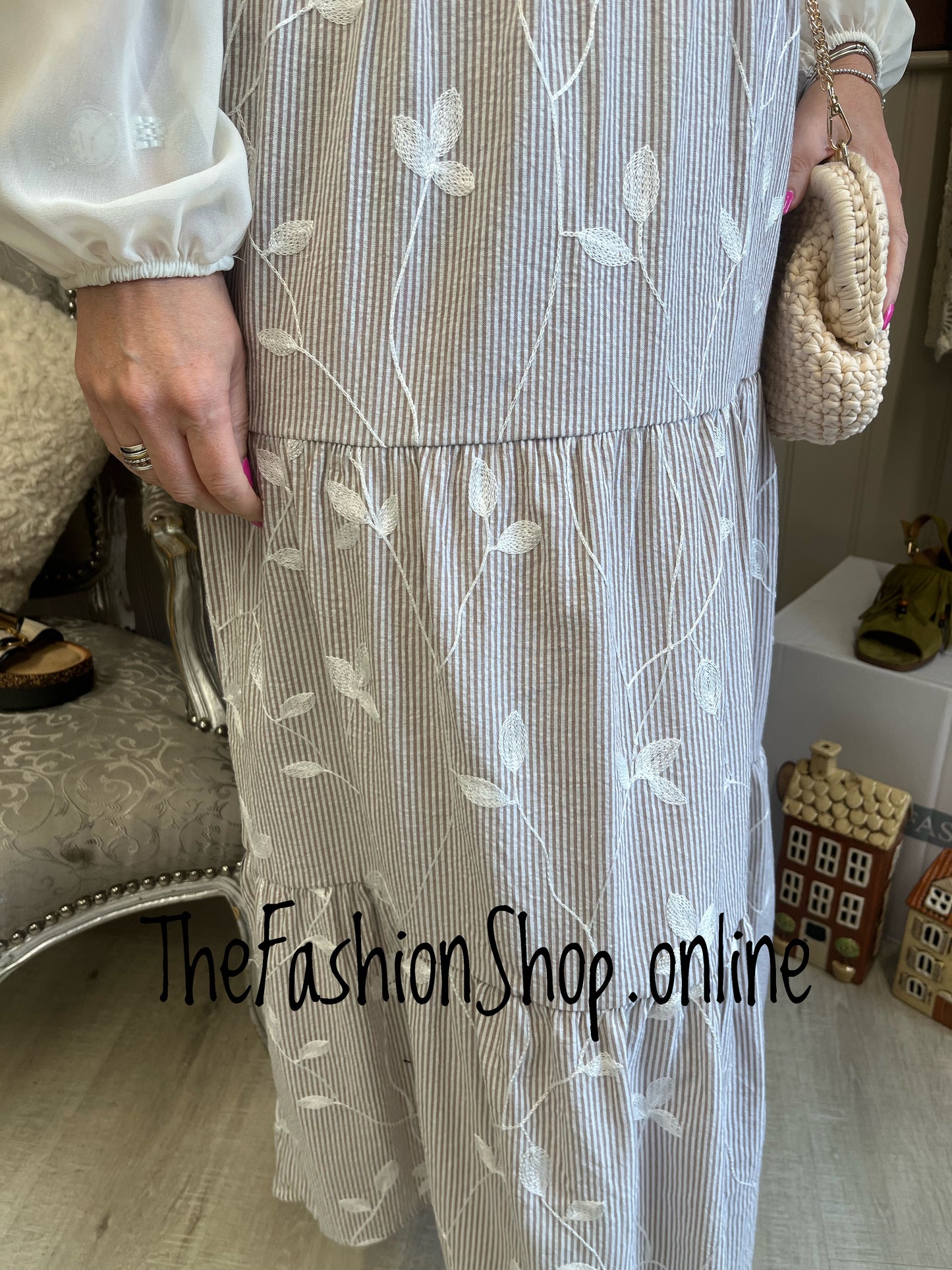 Carly mocha striped tiered maxi skirt 8-10, 12-14 and 16-18