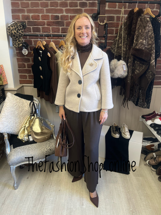 Cathy beige jacket with brooch 8-12