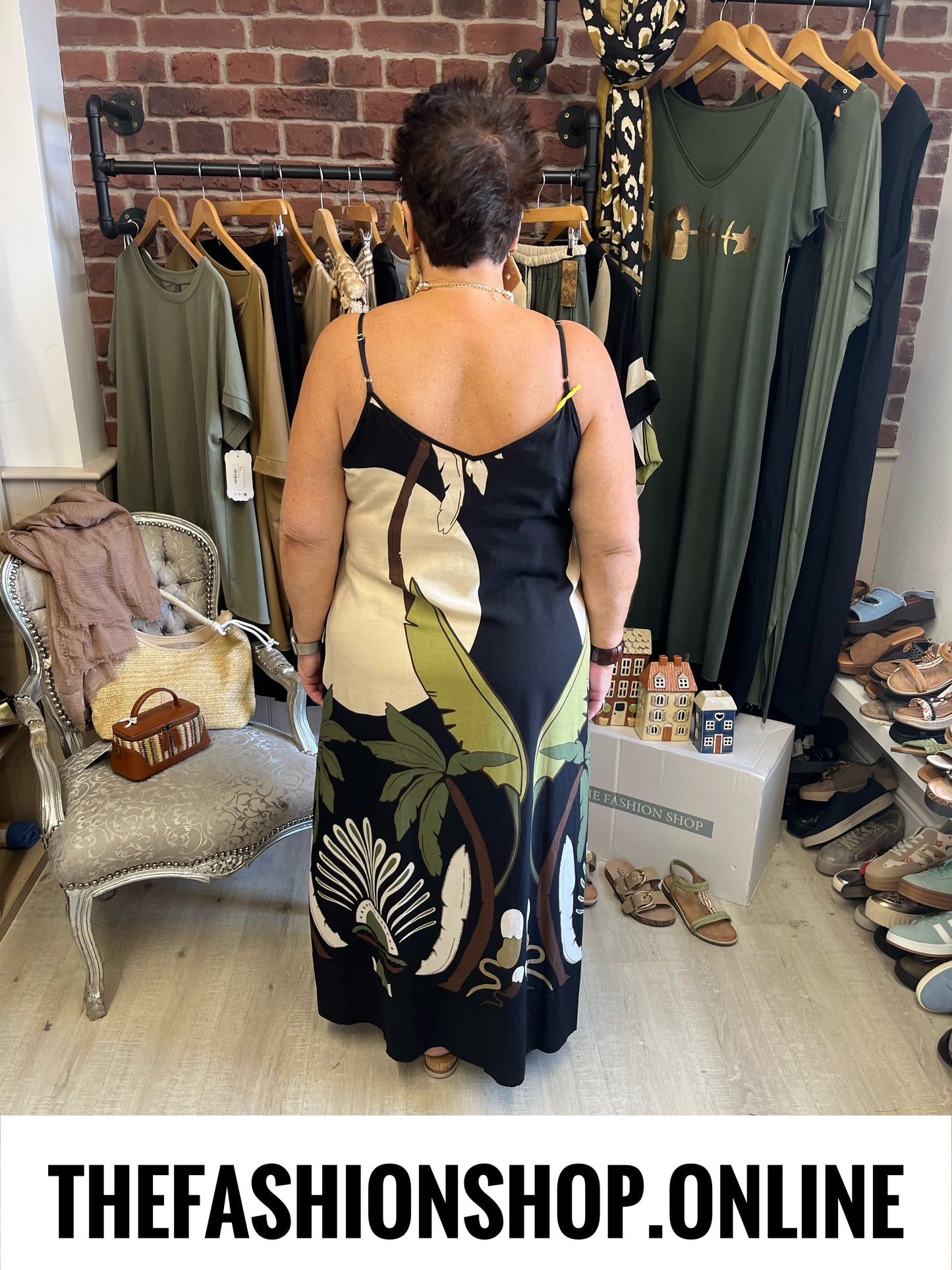Fly Out Scenic Palm Tree Strappy Linen Mix Dress in Black 12-18