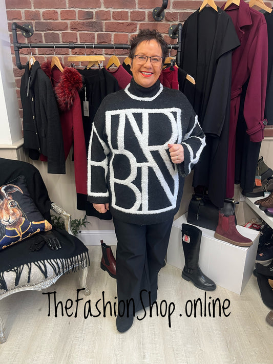 Tessa abstract wool mix slogan jumper sizes 10-12, 14-16 and 18-20