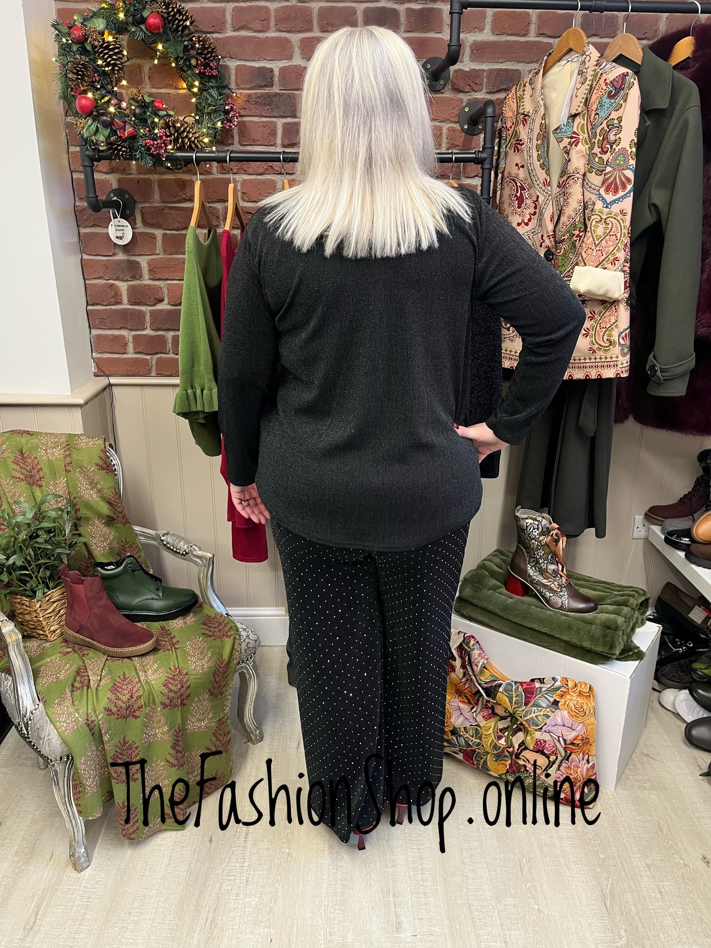 Carolina black shimmer zip top 12-20