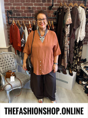 Nancy cinnamon button top 14-20