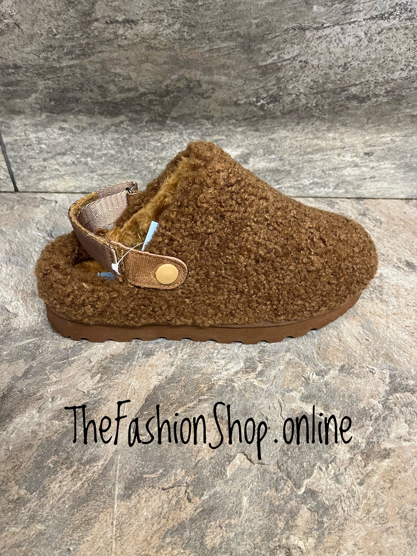 Lunar coffee Naples slippers sizes 4-8 (37-41)