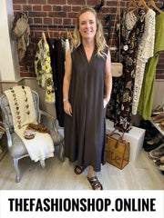 Annabelle brown V neck dress 8-14