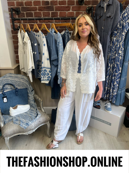 Alicia white lace blouse 12-18