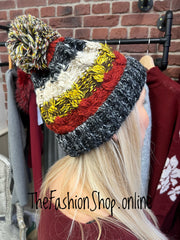 Huddy's chunky knitted pom pom hat