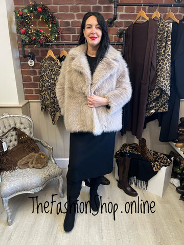 Frances beige faux fur coat sizes 10-12, 14-16 and 18-20