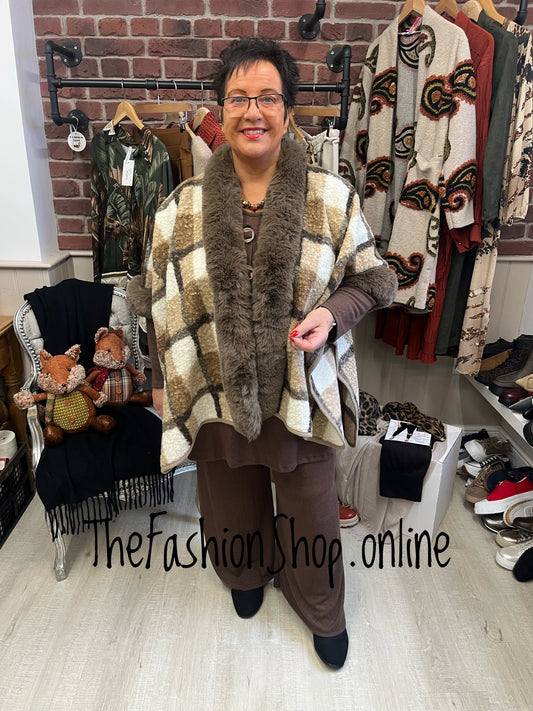 Whitney brown and cream faux fur cape - free size