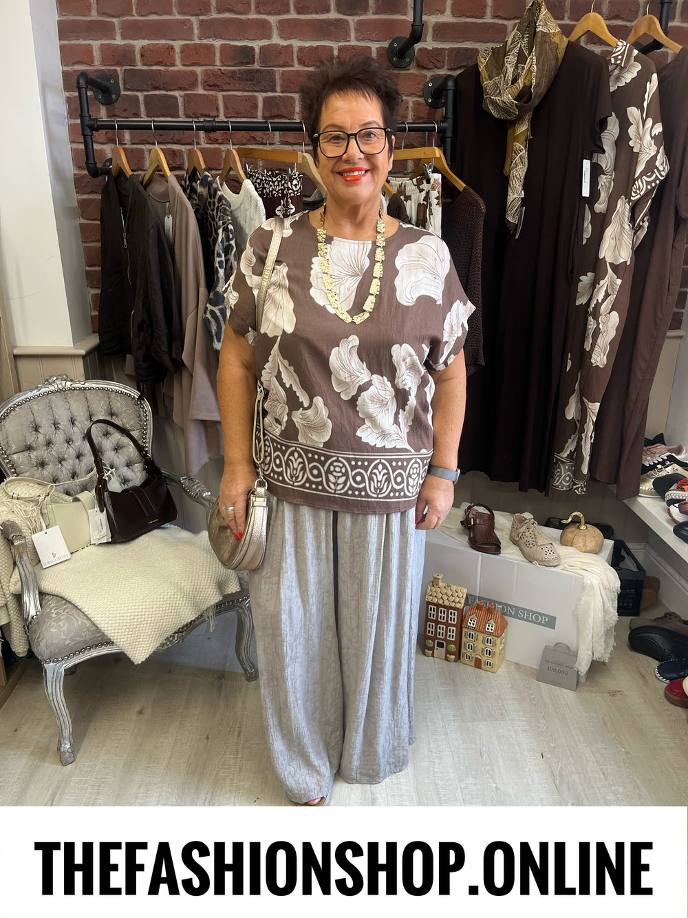 Hannah brown floral linen mix top 12-18
