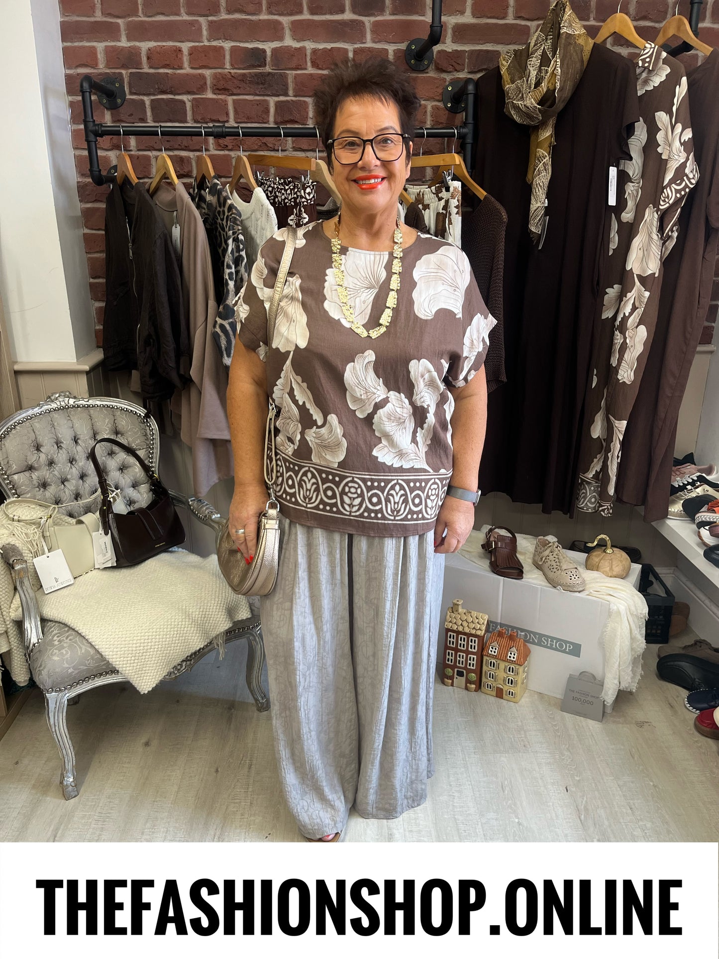 Hannah brown floral linen mix top 12-18