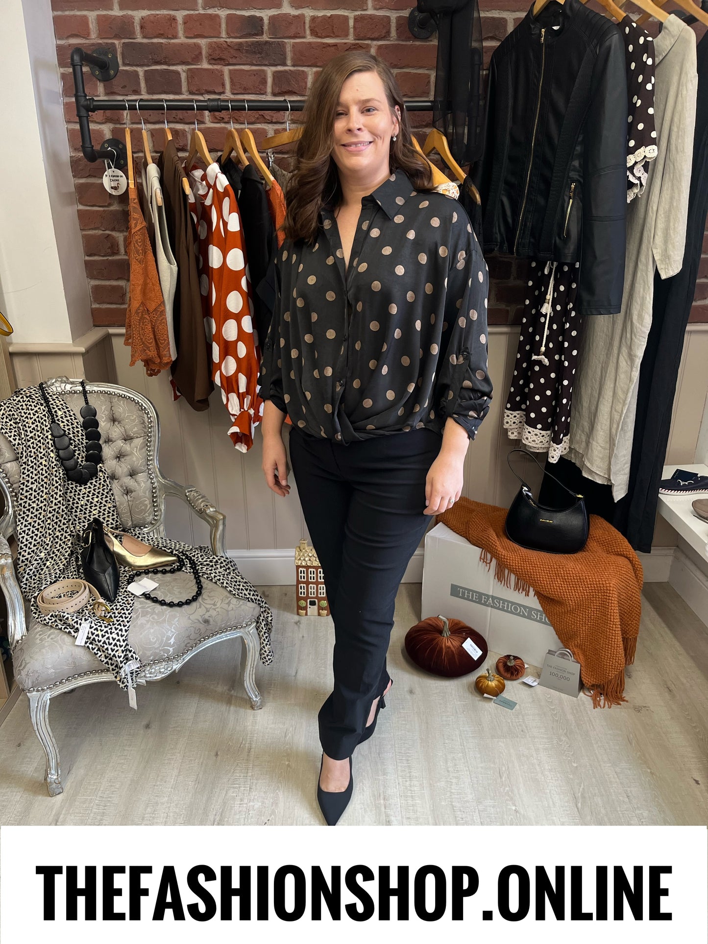 Lizzy black spot blouse 12-16