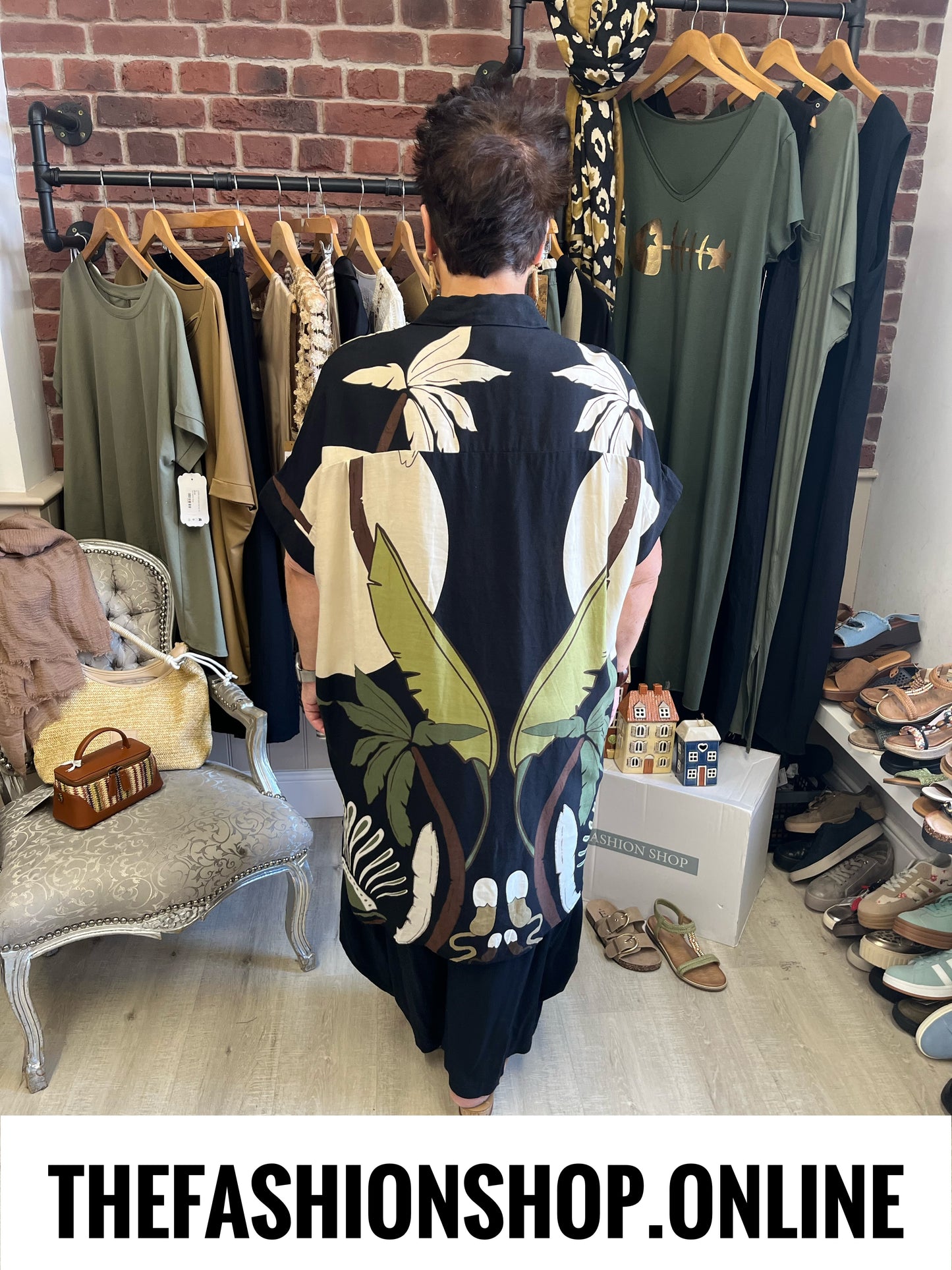 Fly Out Scenic Palm Tree Linen Mix Shirt in Black 12-18