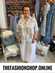 Trinny camel and blue floral tapestry blouse 12-20