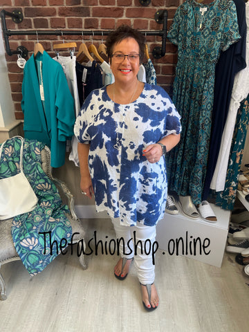 Ruby navy and white print linen top 18-24