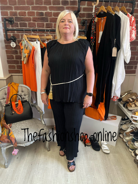 Hermione black pleated trouser set 10-18