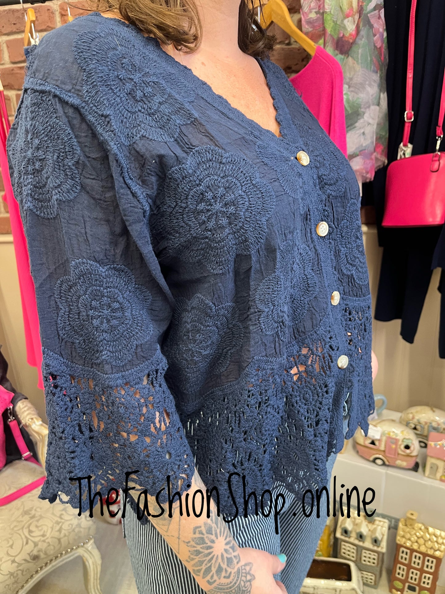 Sienna navy lace blouse 8-16