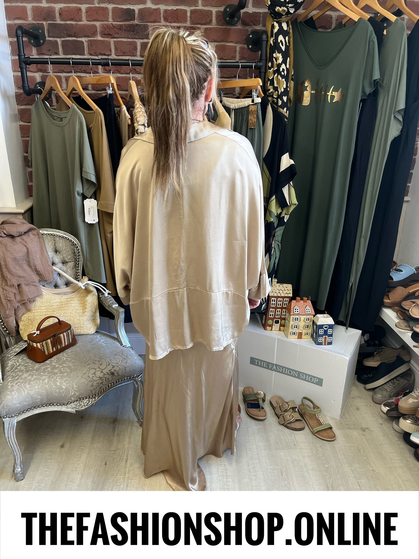 Remi gold sateen maxi skirt 8-14