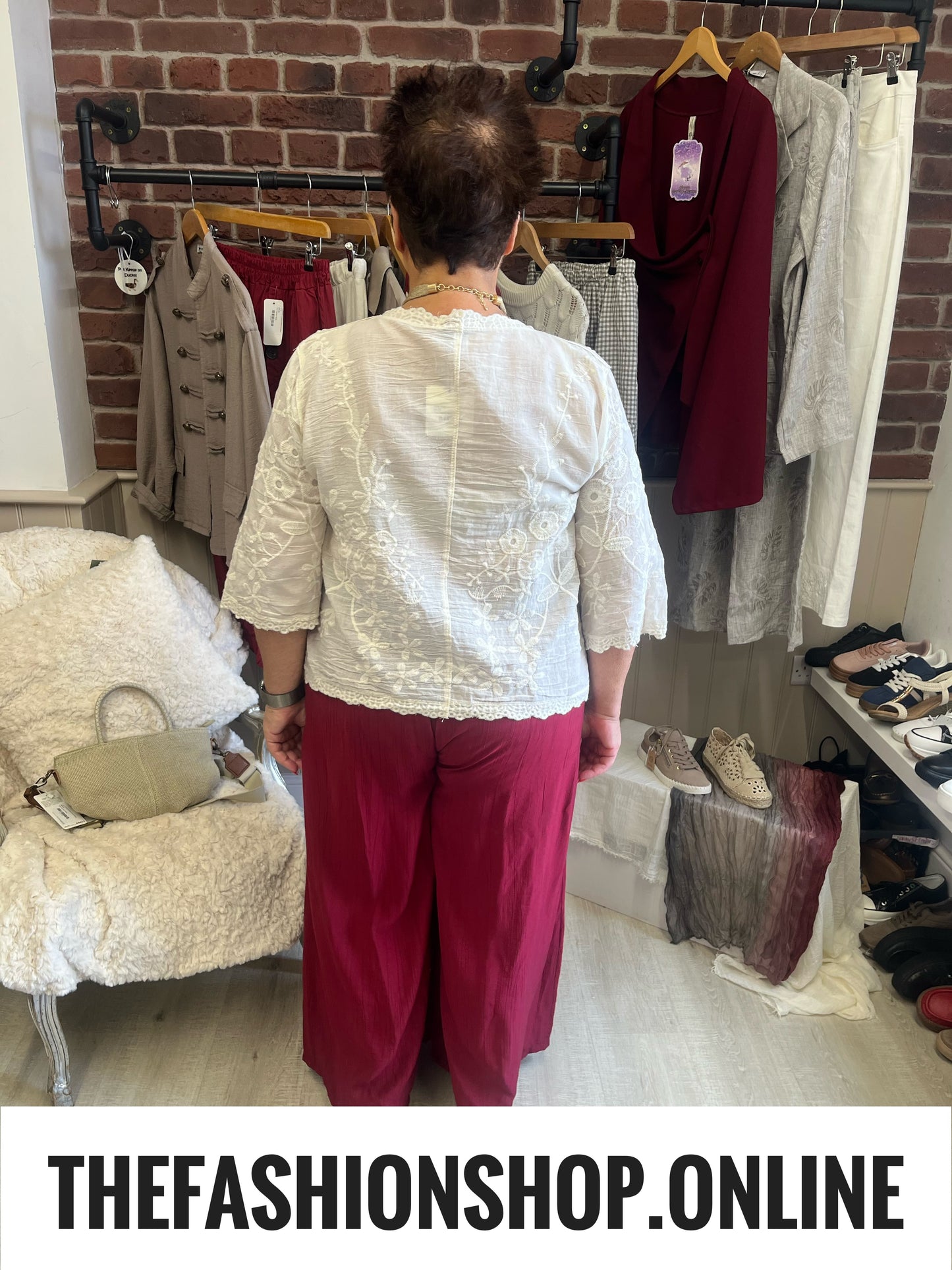 Alicia cream lace blouse 12-18