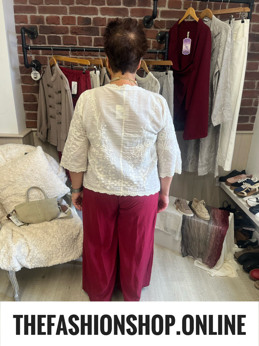 Alicia cream lace blouse 12-18