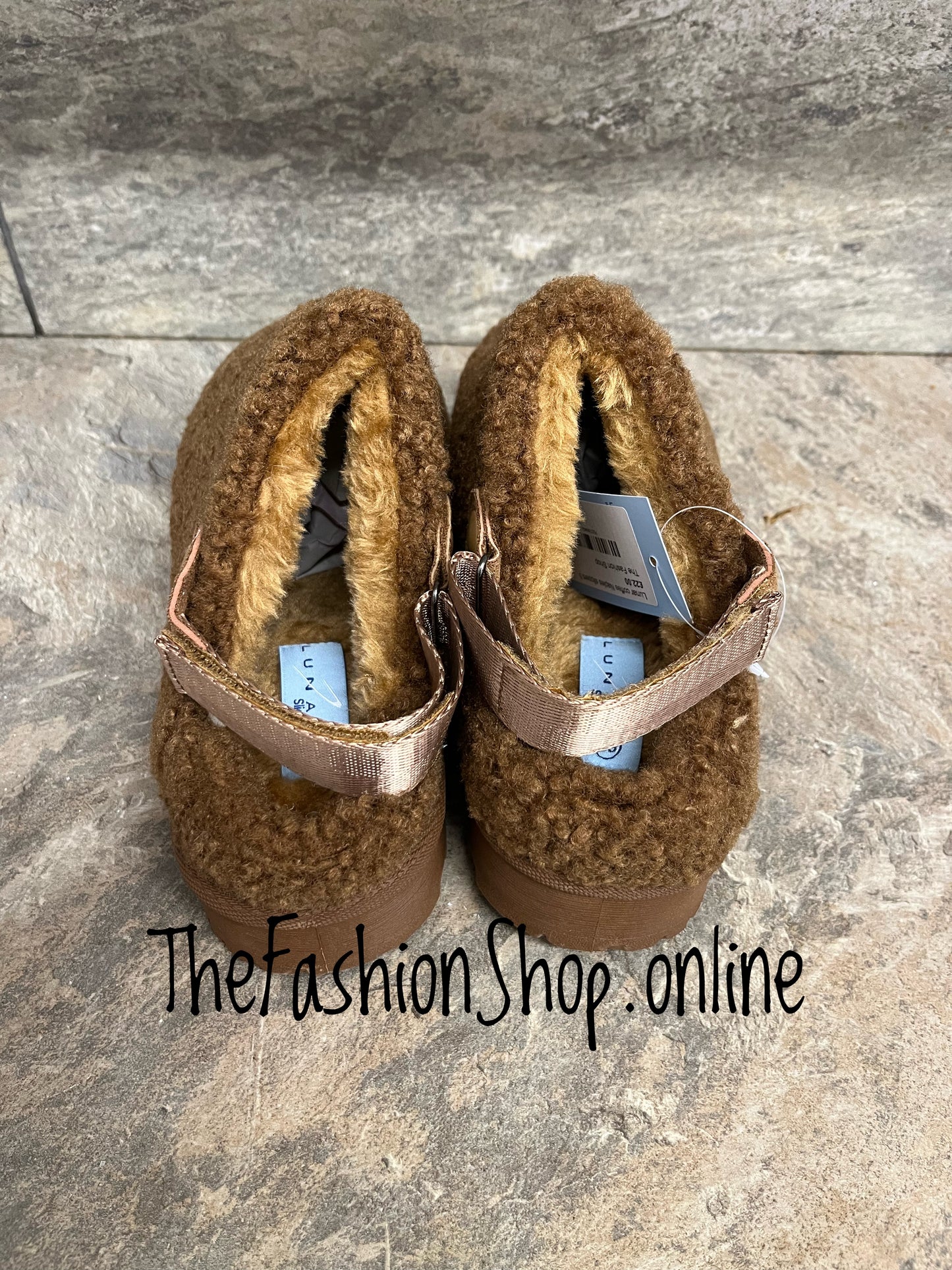 Lunar coffee Naples slippers sizes 4-8 (37-41)