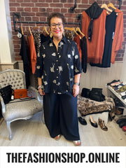 Jemma black floral linen mix shirt 10-14 and 16-18