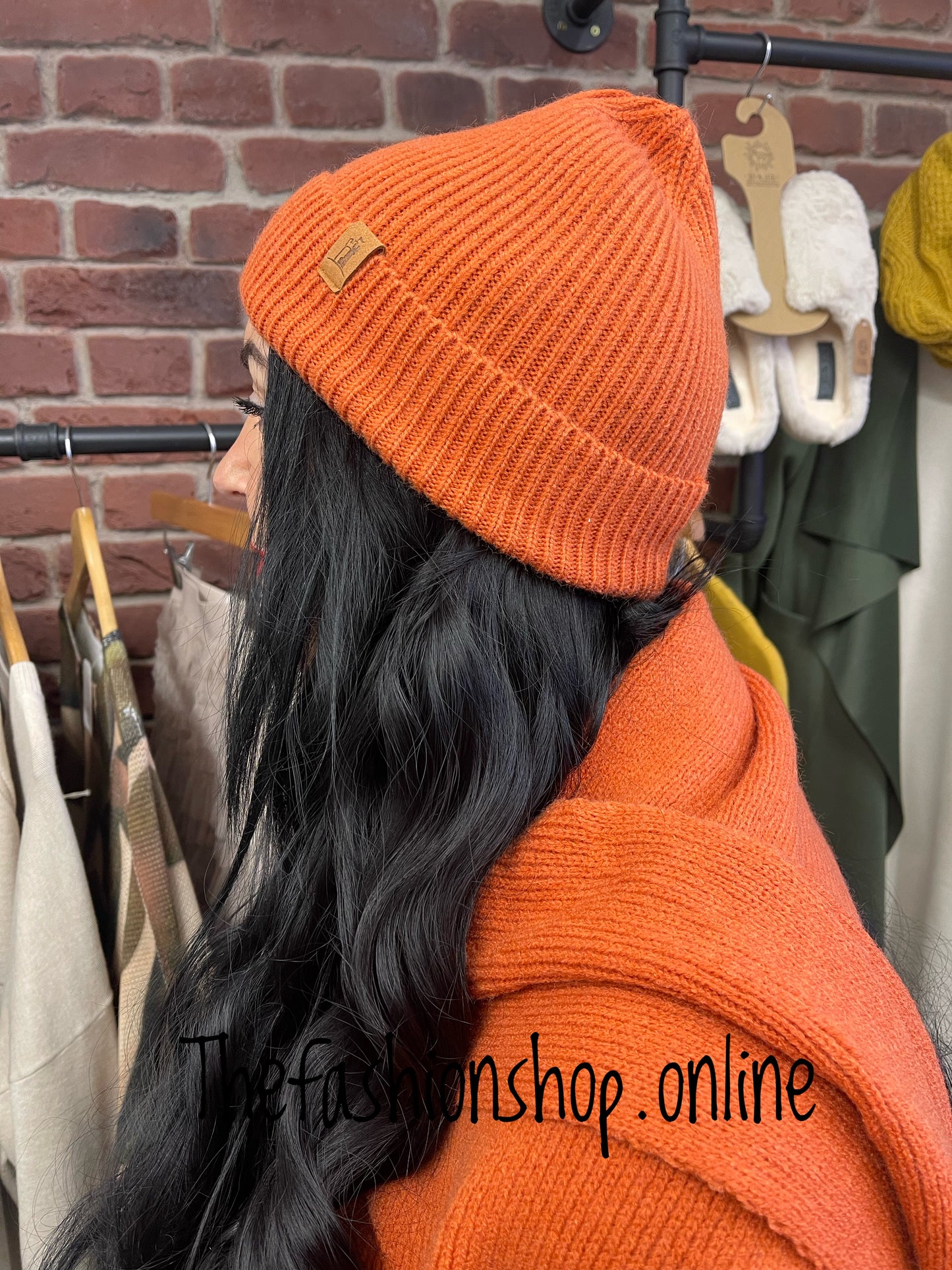 Huddy's Ribbed Scarf and Hat Gift Set - Burnt Orange