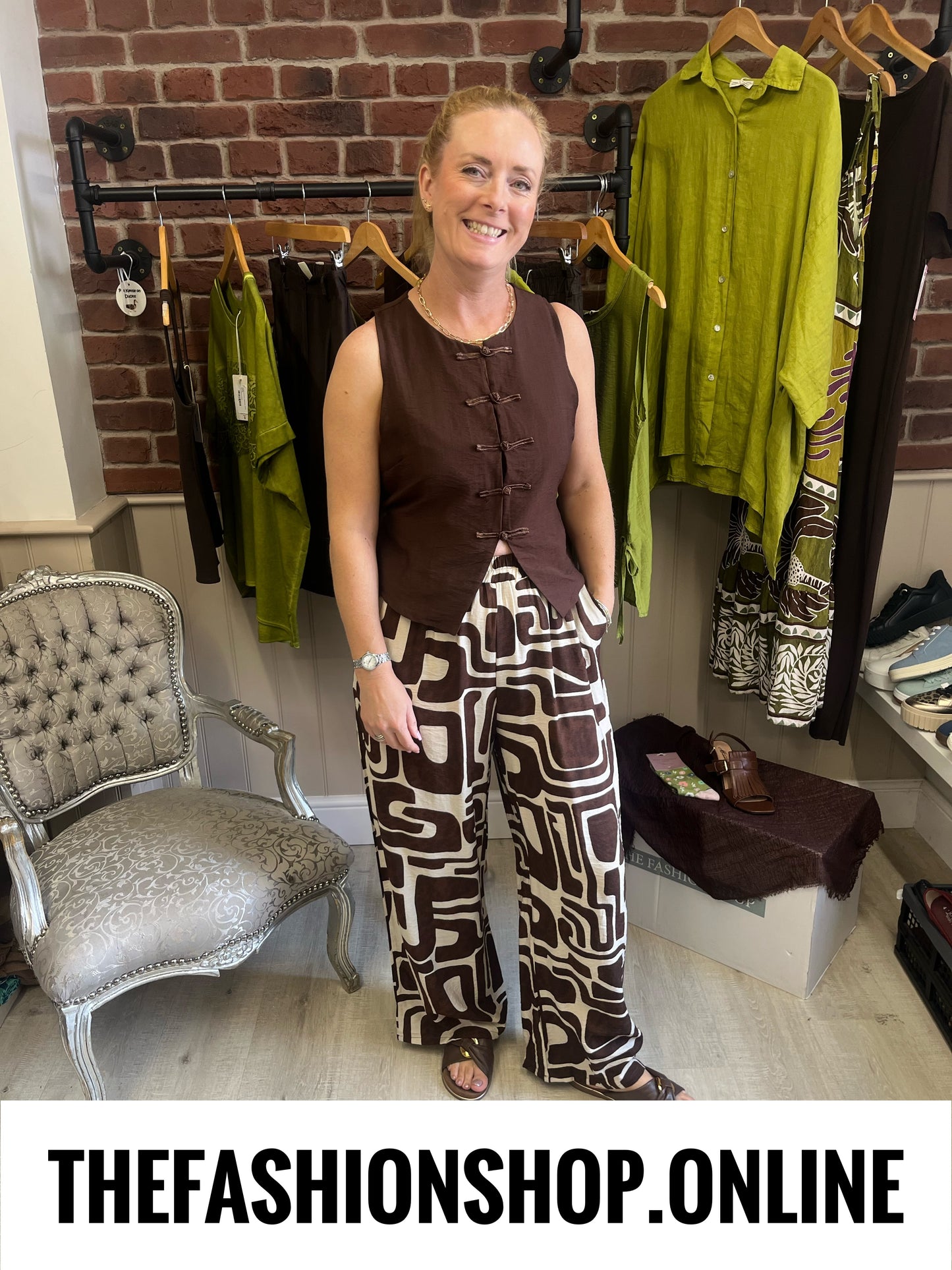 Sylvia brown sleeveless top 8-12