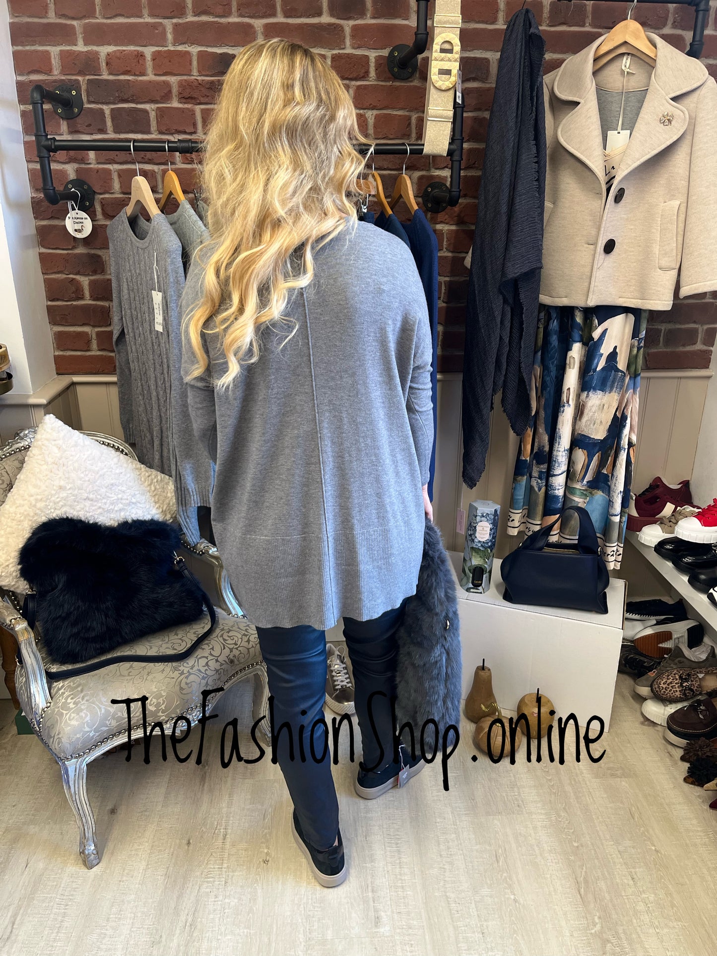 Saloos grey oversized v neck jumper sizes 10-18