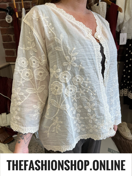Alicia cream lace blouse 12-18