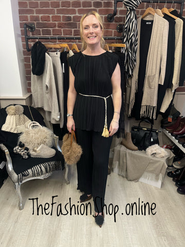 Hermione black pleated trouser set 10-18