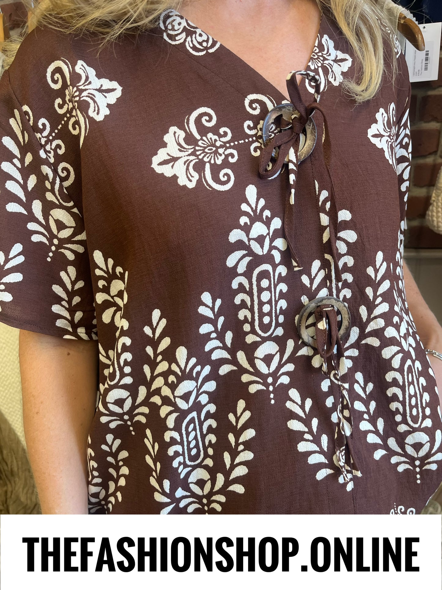 Harley brown damask print top 12-16