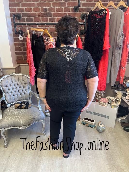 Bonnie black short sleeve lace top 14-20