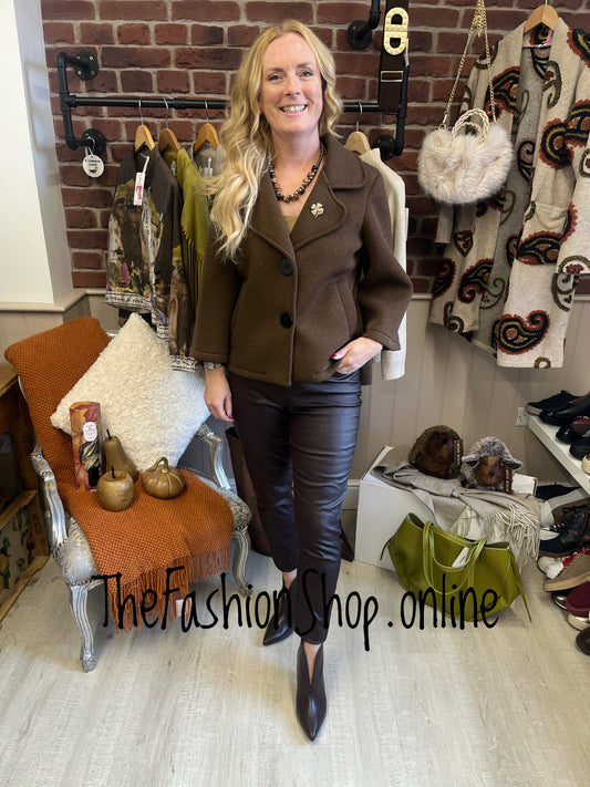 Cathy brown jacket with brooch 8-12