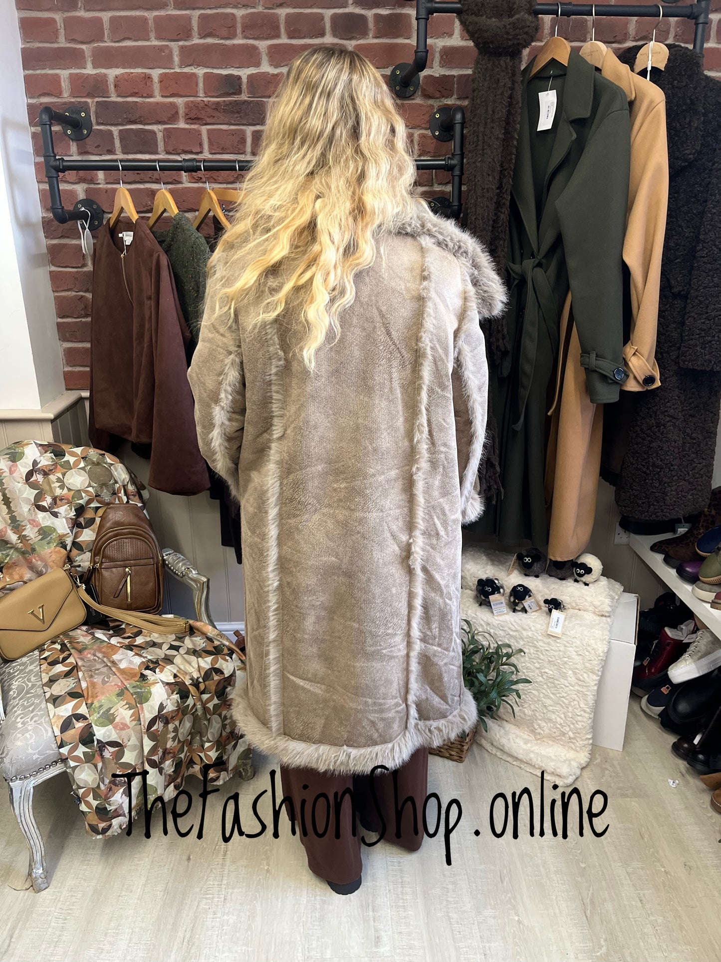 The Luxe faux fur reversible coat sizes 10-12, 14-16 and 18-20
