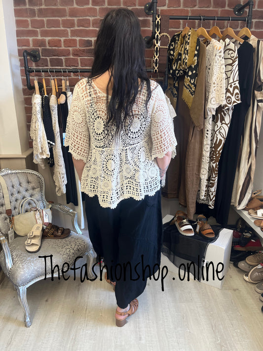 Alex cream crochet top 12-16
