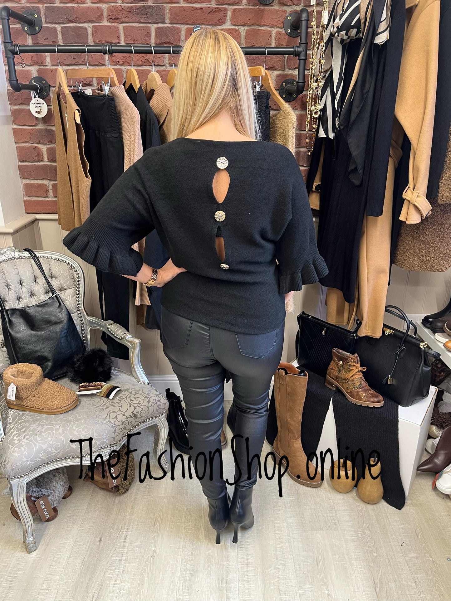 Freya black keyhole jumper 8-14