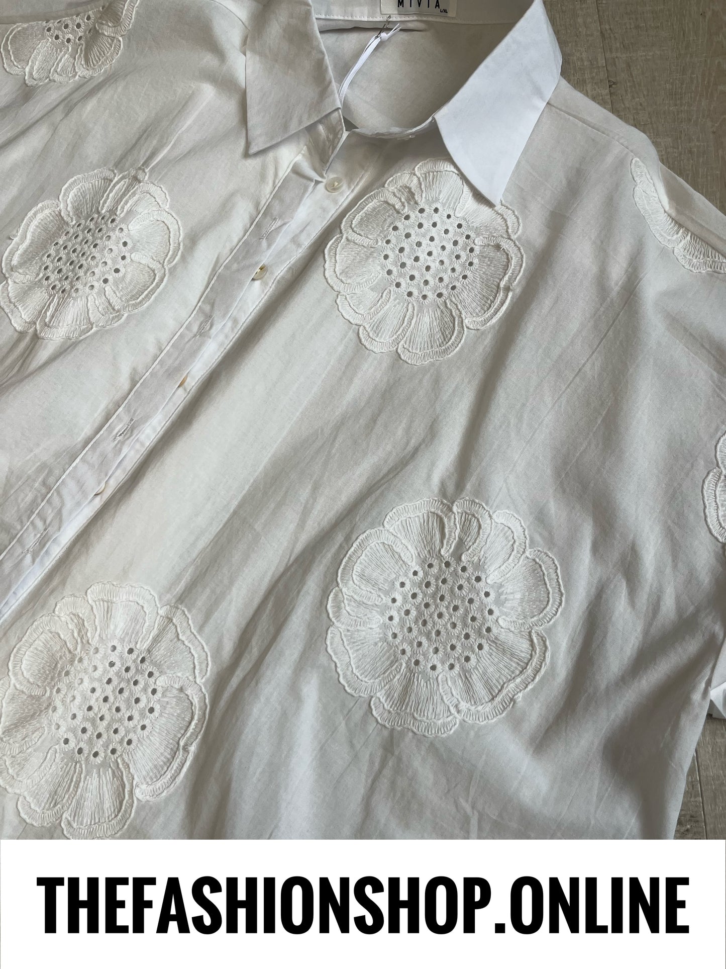 Ivana white embroidered blouse sizes 12-16 and 18-22