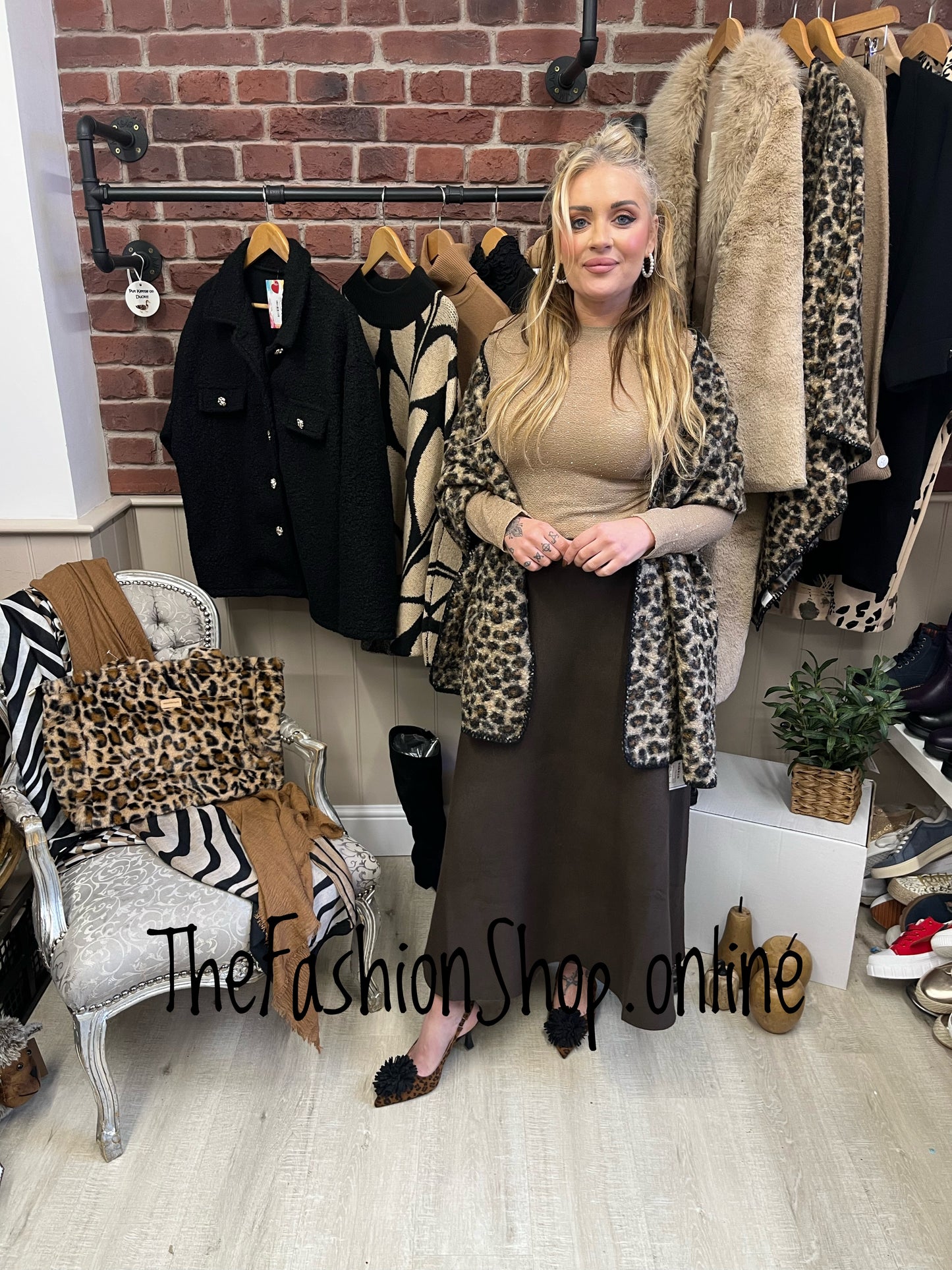 Leopard print boucle scarf