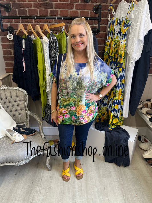 Rose garden top in navy - 12-16