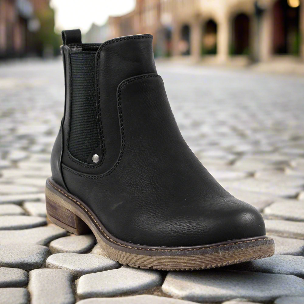 Lunar Roxie II black ankle boot sizes 4-8